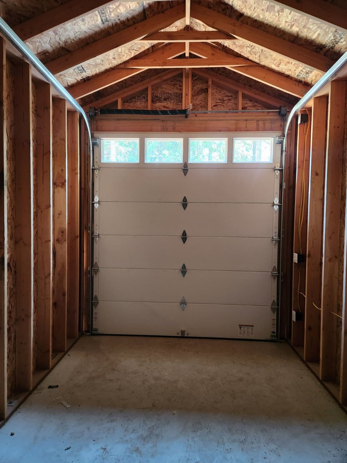Gallery photos for Transform Your Space with a Stylish Garage Door: Image #1