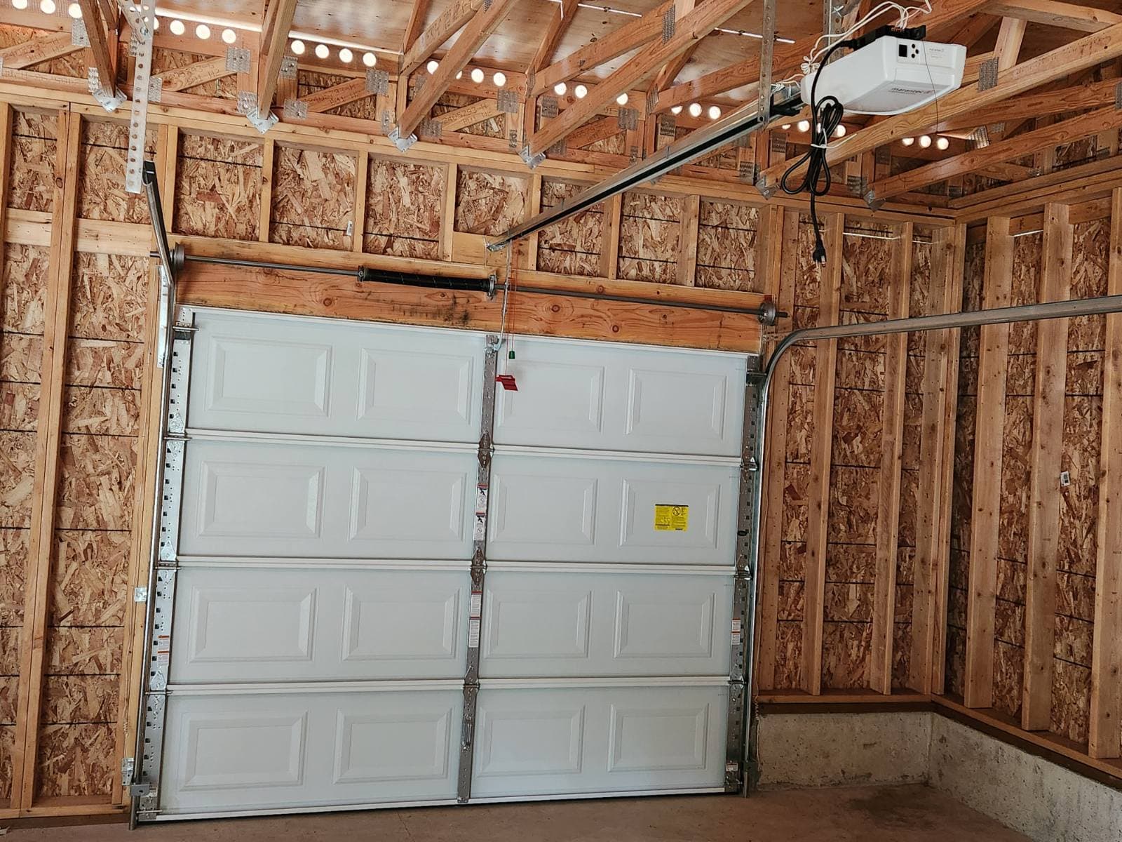 Gallery photos for Efficiently Installed Amarr Lincoln Doors in Belfair: Image #2